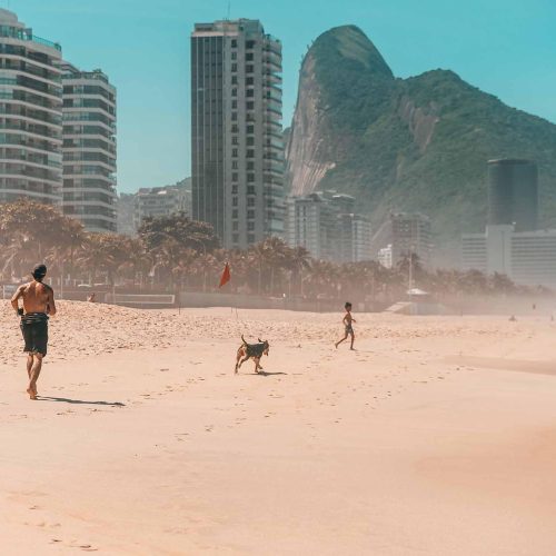 sao-conrado-residencial-corrida-praia